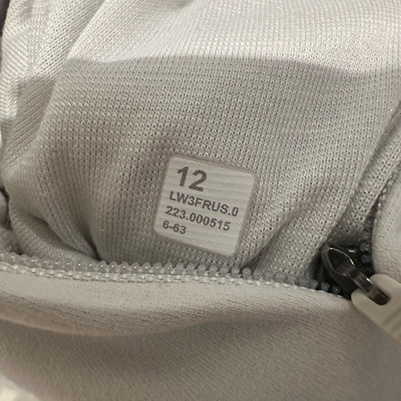 Lululemon Bone Cropped Define Jacket - Picture 5 of 5